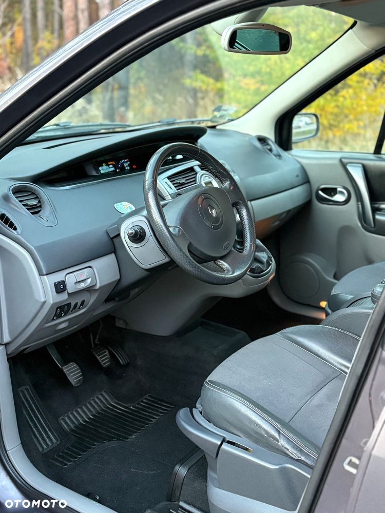 Renault Grand Scenic 2.0 16V Luxe Privilege - 14