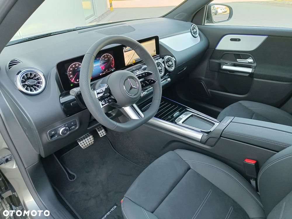 Mercedes-Benz GLA 220 mHEV 4-Matic AMG Line 8G-DCT - 4