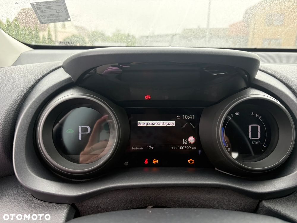 Toyota Yaris - 7