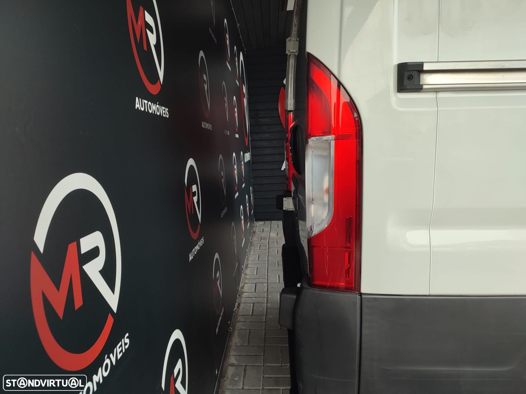 Citroën Jumper 2.0 BlueHDi 35 L2H2 - 31