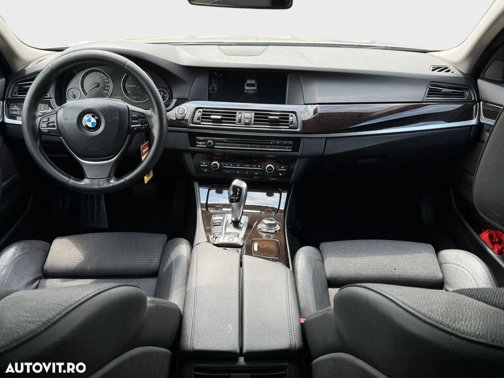 BMW Seria 5 525d xDrive Sport-Aut. - 7