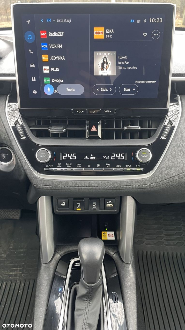 Toyota Corolla Cross - 14