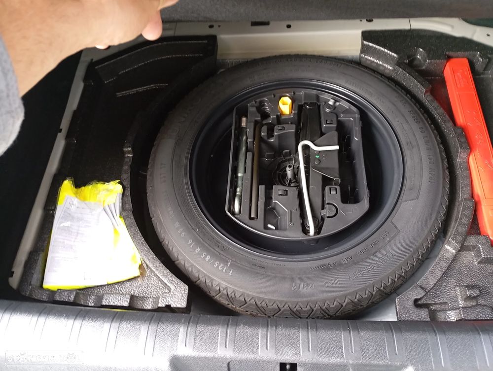 Peugeot 308 1.2 PureTech GT EAT8 - 12