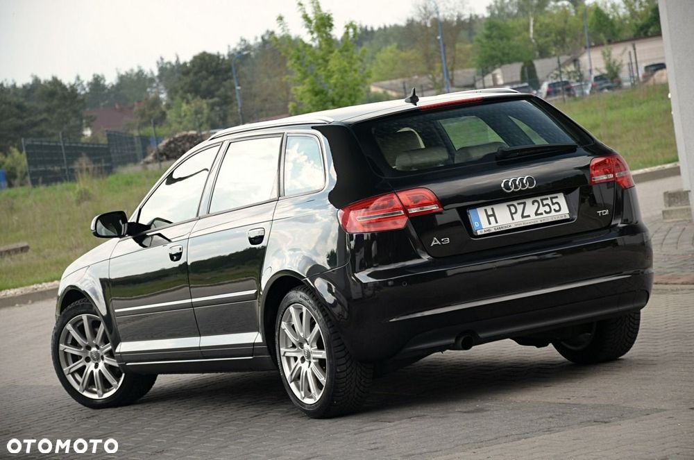 Audi A3 Sportback - 8