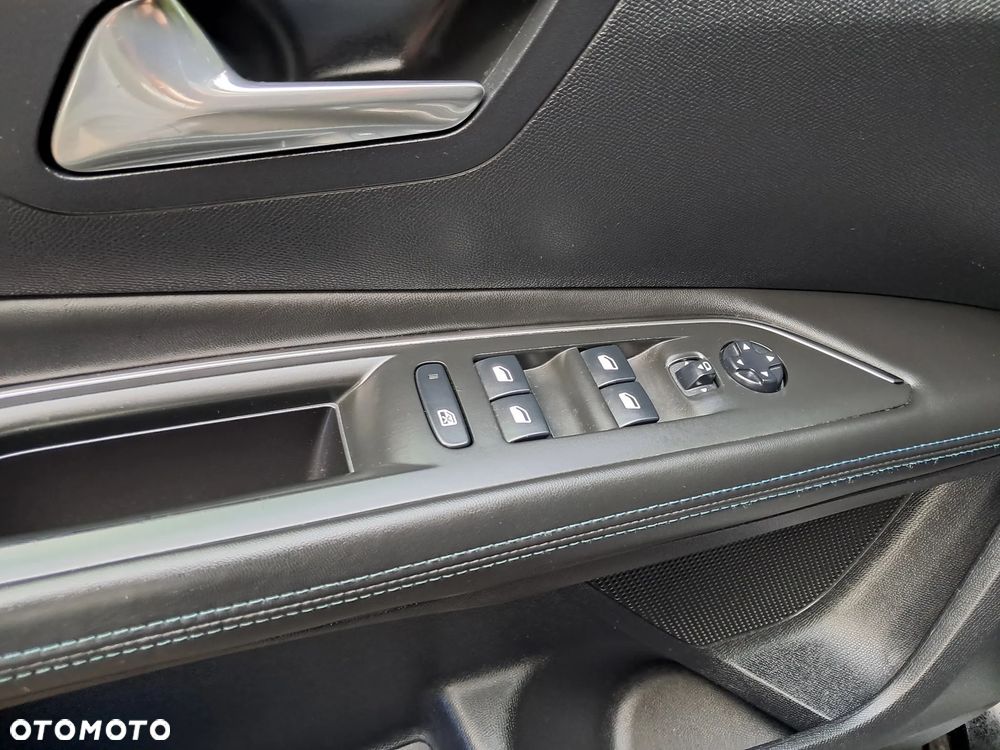 Peugeot 3008 BlueHDi 120 EAT6 Stop & Start Allure - 20