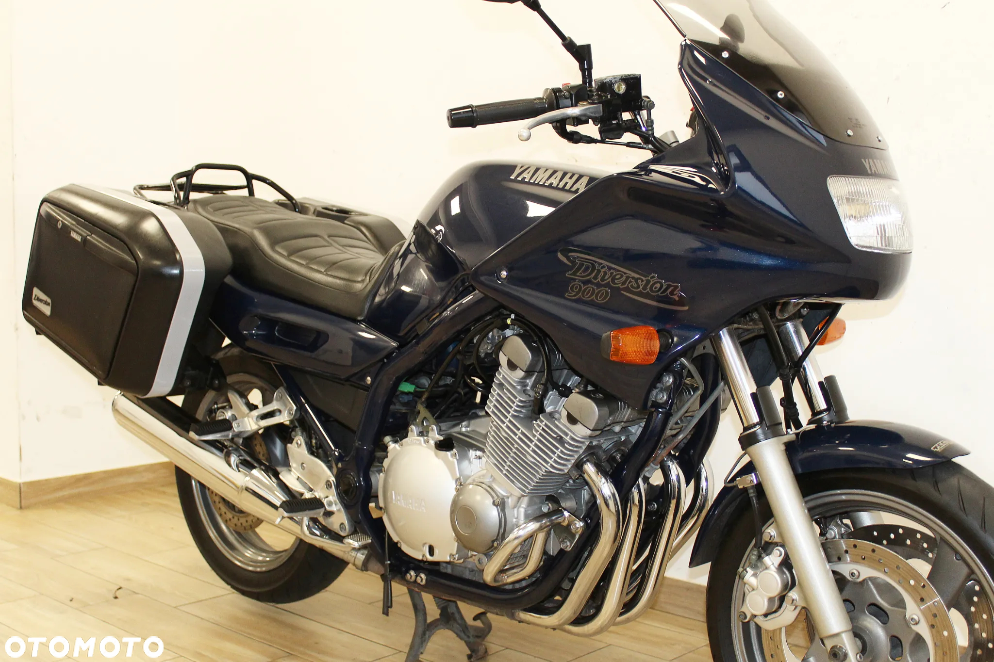 Yamaha XJ - 9