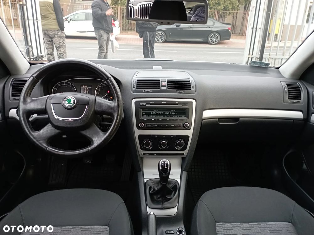 Skoda Octavia 1.4 TSI Ambition - 8