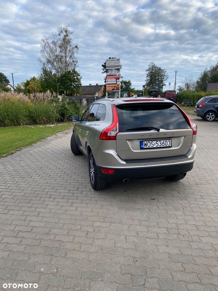Volvo XC 60 - 3