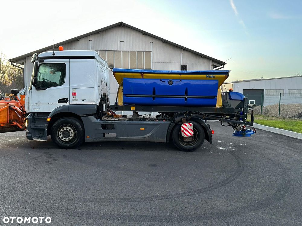 Mercedes-Benz Actros - 2