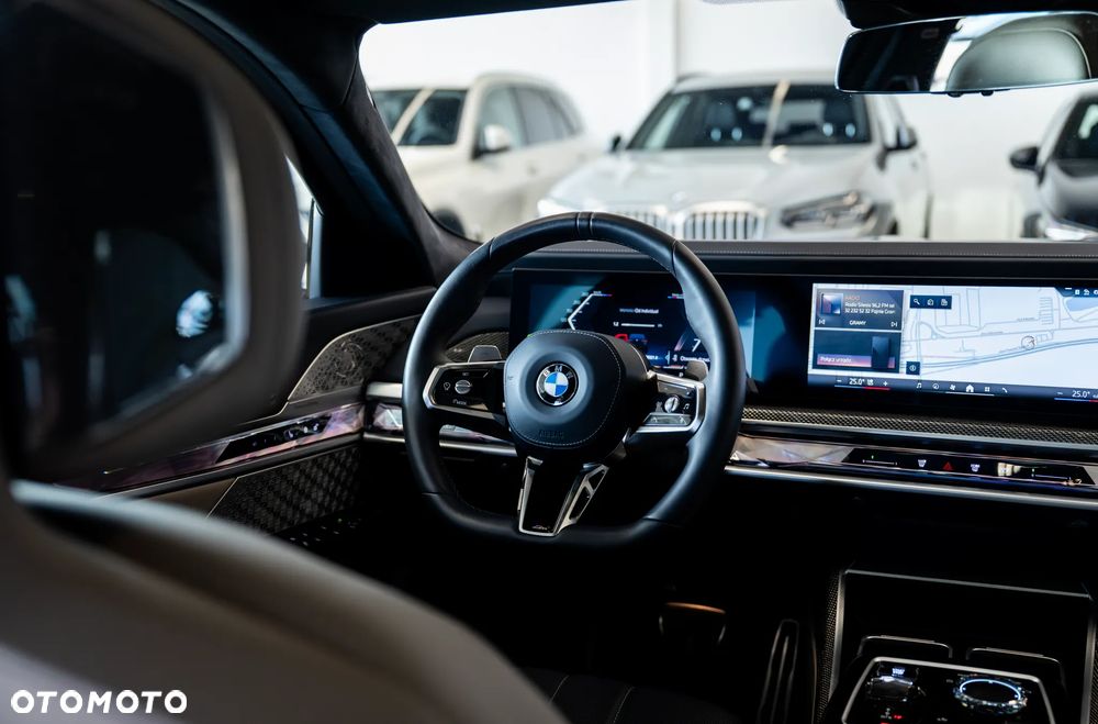 BMW Seria 7 740d xDrive sport - 31