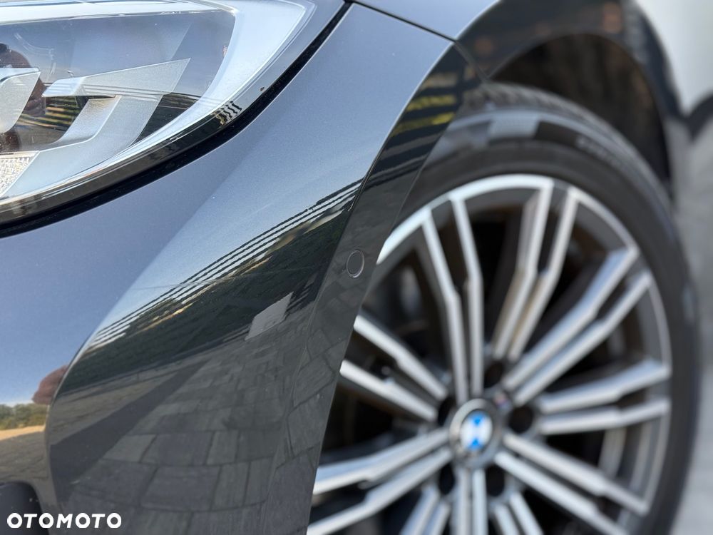 BMW Seria 3 320d Edition Luxury Line Purity - 12