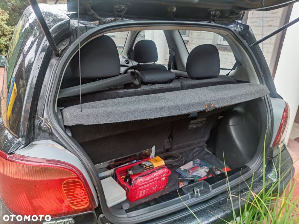 Toyota Yaris - 5