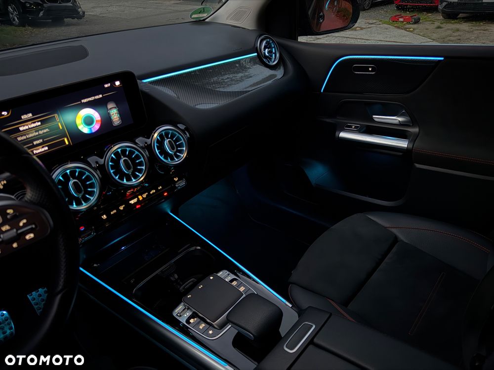 Mercedes-Benz Klasa B 220 4Matic 7G-DCT AMG Line - 32