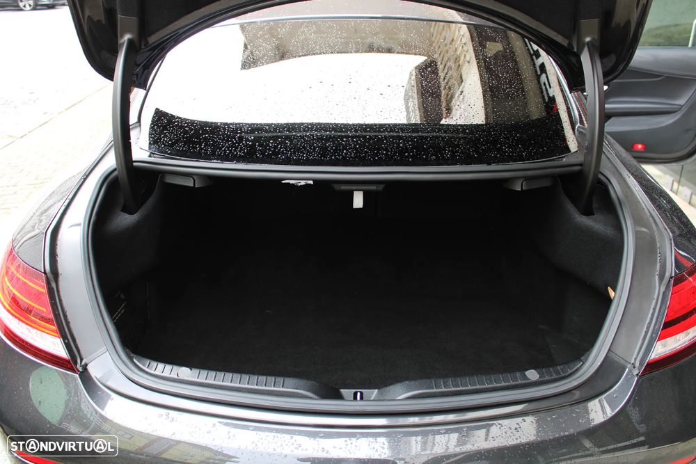 Mercedes-Benz C 300 AMG Line - 49