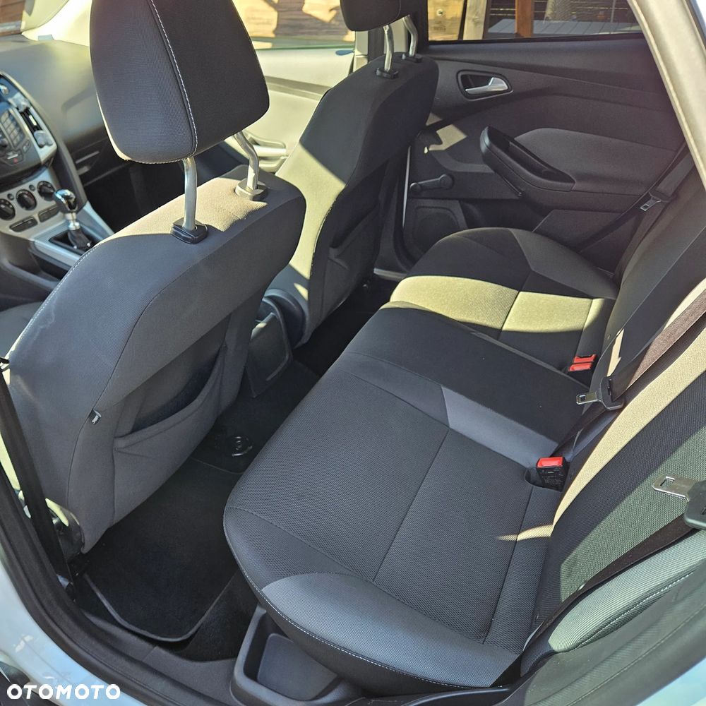 Ford Focus 1.6 TDCi DPF Trend - 16