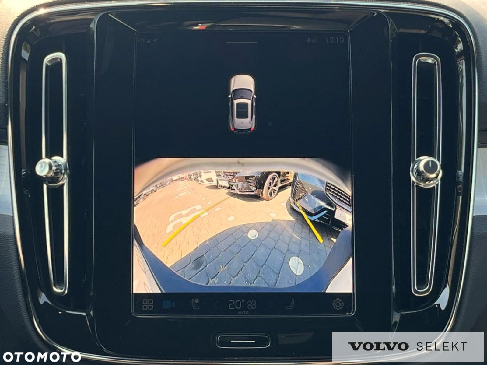 Volvo XC 40 - 23