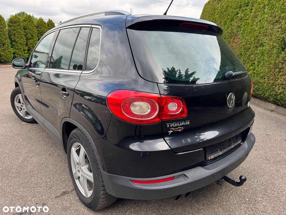 Volkswagen Tiguan 2.0 TDI DPF 4Motion BlueMotion Technology Track & Field - 3