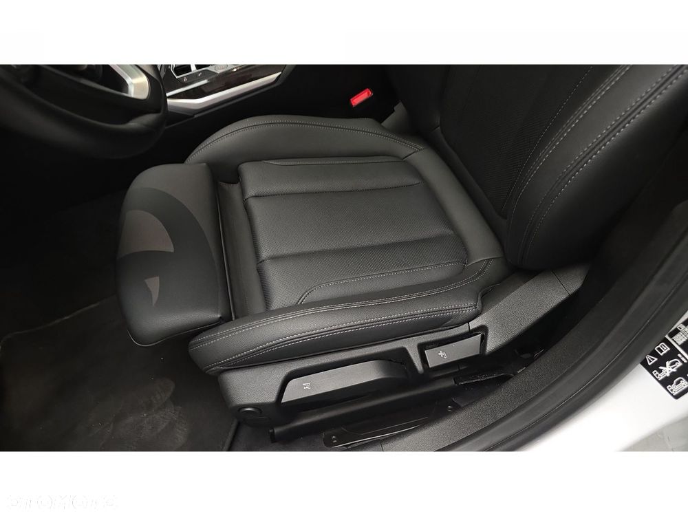 BMW Seria 3 320d xDrive mHEV M Sport - 19