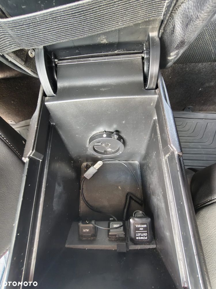 Honda Accord 2.0 Executive Nav - 19