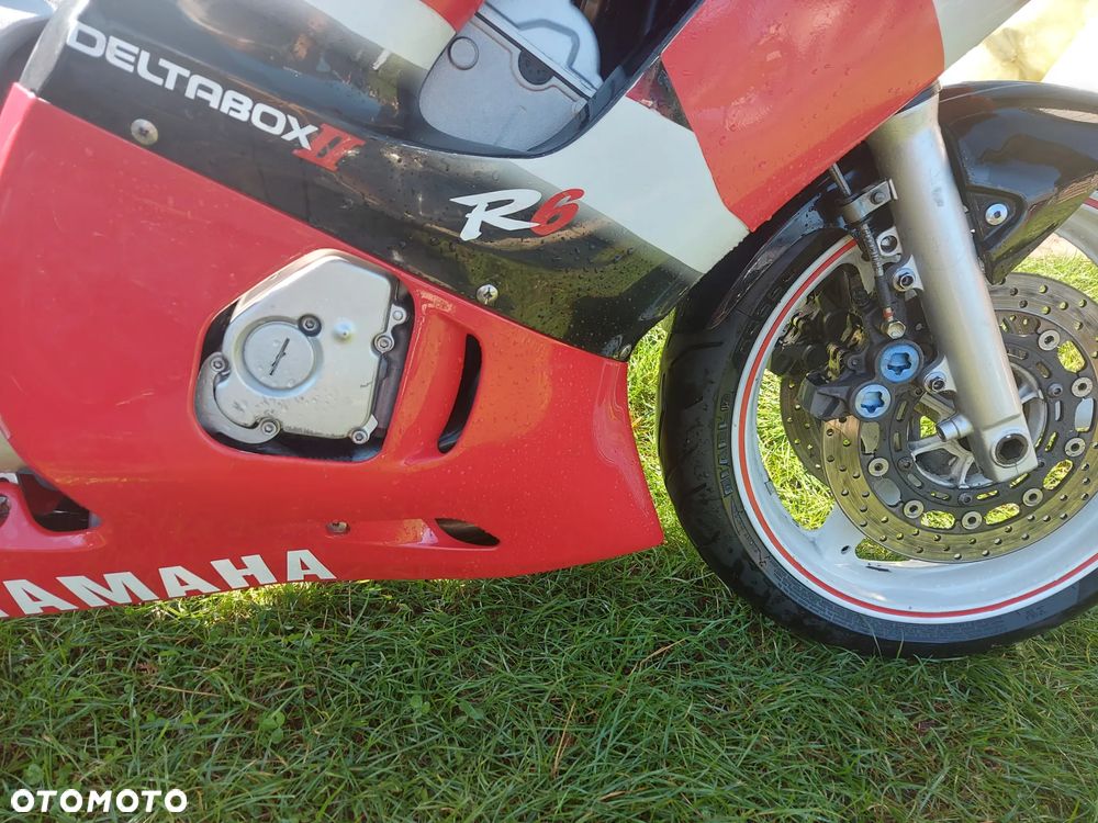 Yamaha R6 - 18