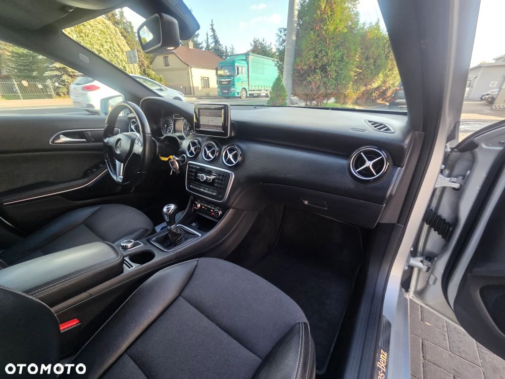 Mercedes-Benz Klasa A 180 StreetStyle - 34