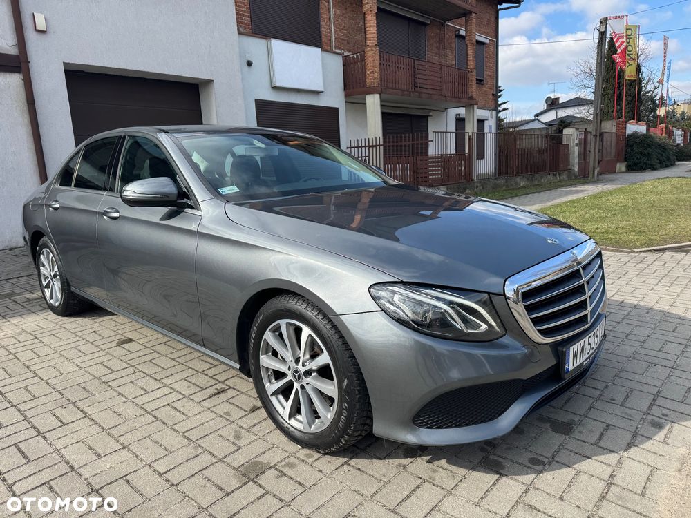 Mercedes-Benz Klasa E 220 d 4-Matic 9G-TRONIC - 7