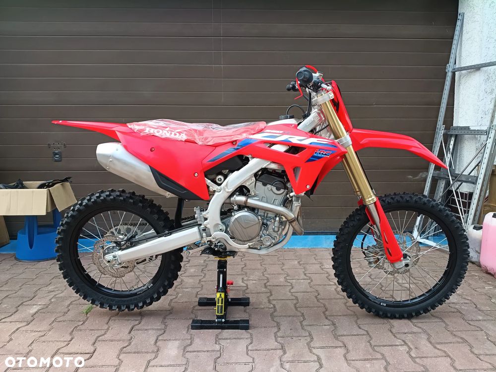 Honda CRF - 4