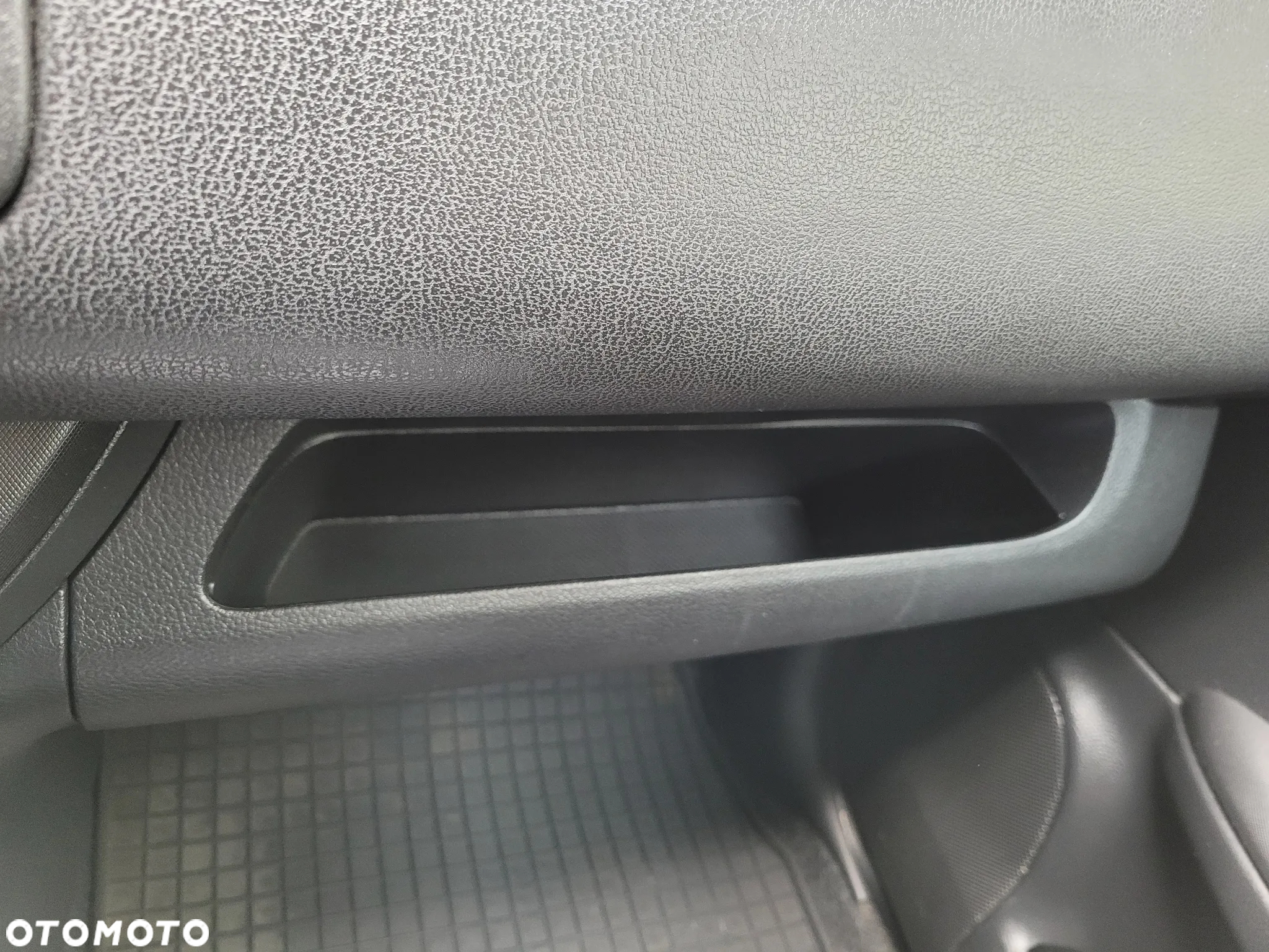 Nissan Note 1.4 Visia - 31