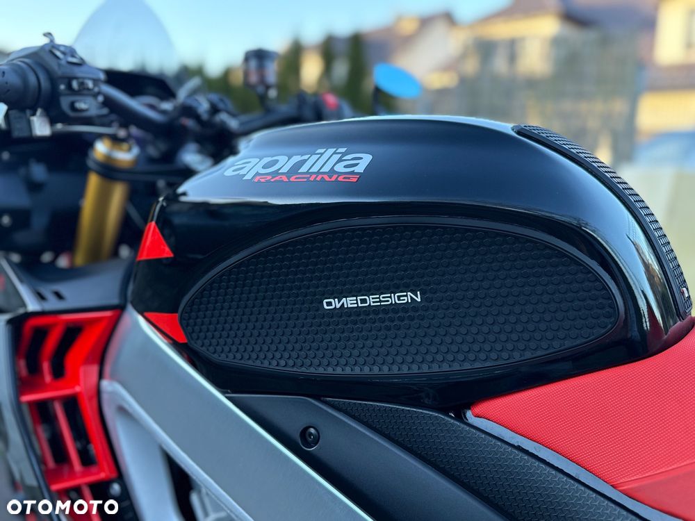 Aprilia Tuono - 9