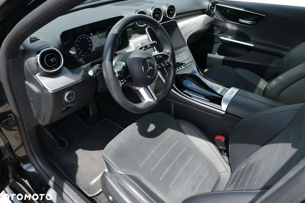 Mercedes-Benz Klasa C 300 e 9G-TRONIC AMG Line - 16