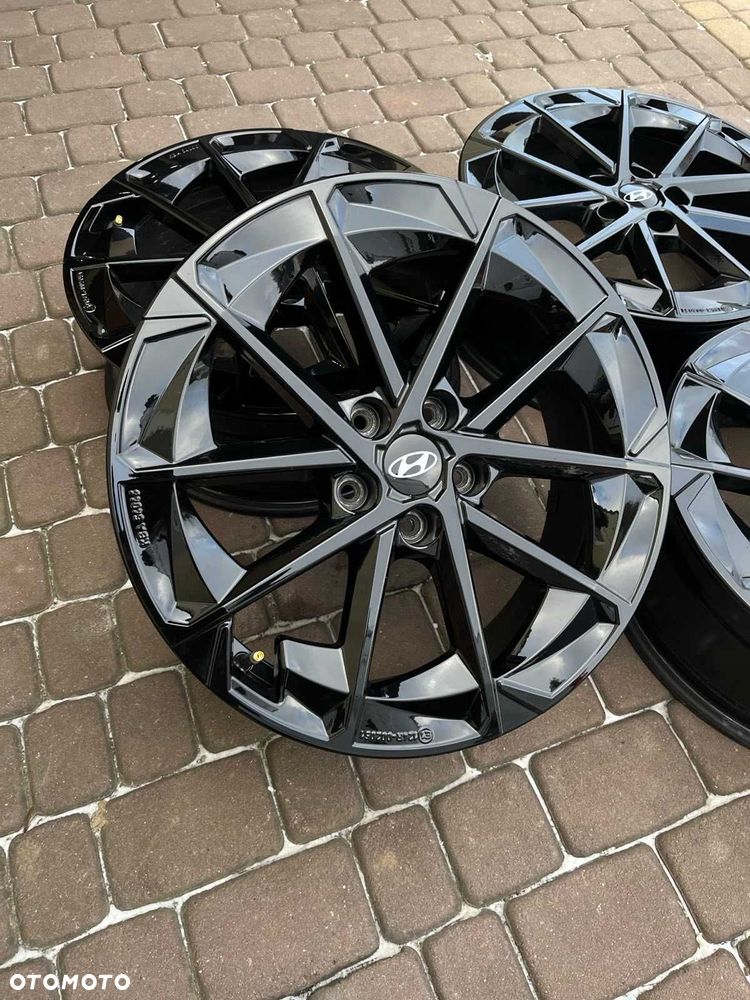 Oryginalne alufelgi Hyundai 5x114,3 19 CZUJNIKI Tucson IONIQ 5 CZARNE