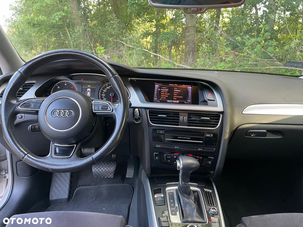 Audi A4 Avant 2.0 TDI DPF multitronic S line Sportpaket - 2