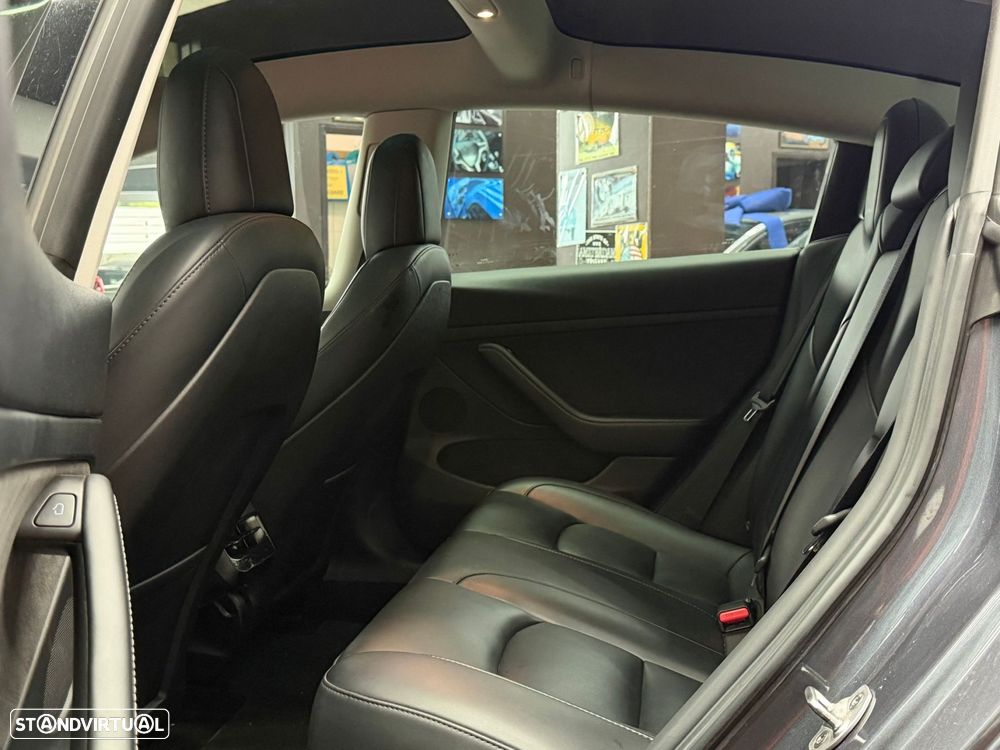 Tesla Model 3 Long Range Tração Traseira - 13