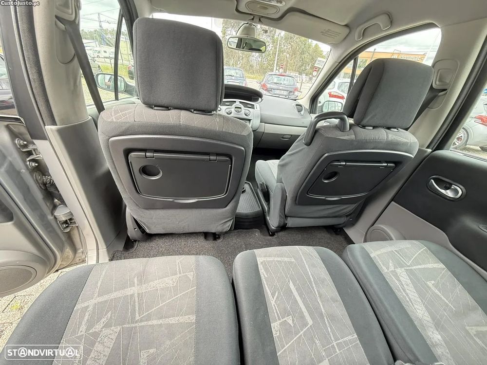 Renault Scénic 1.5 dCi Confort - 10