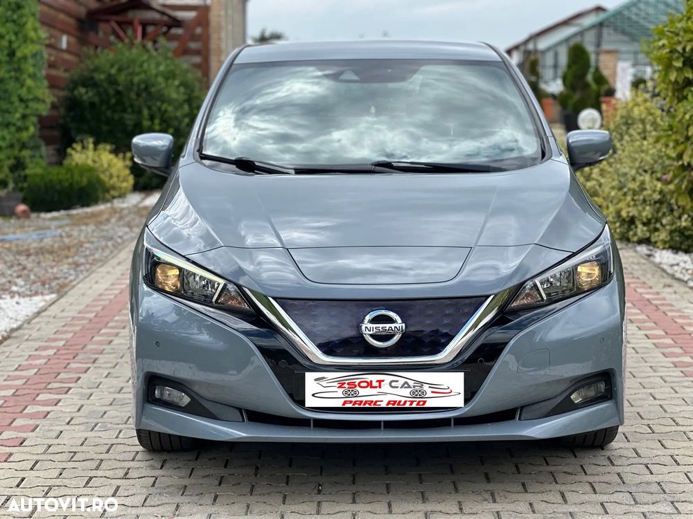 Nissan LEAF - 2