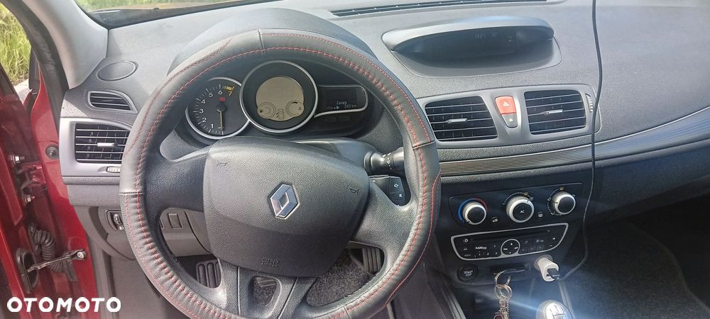 Renault Megane 1.6 16V 100 Authentique - 6