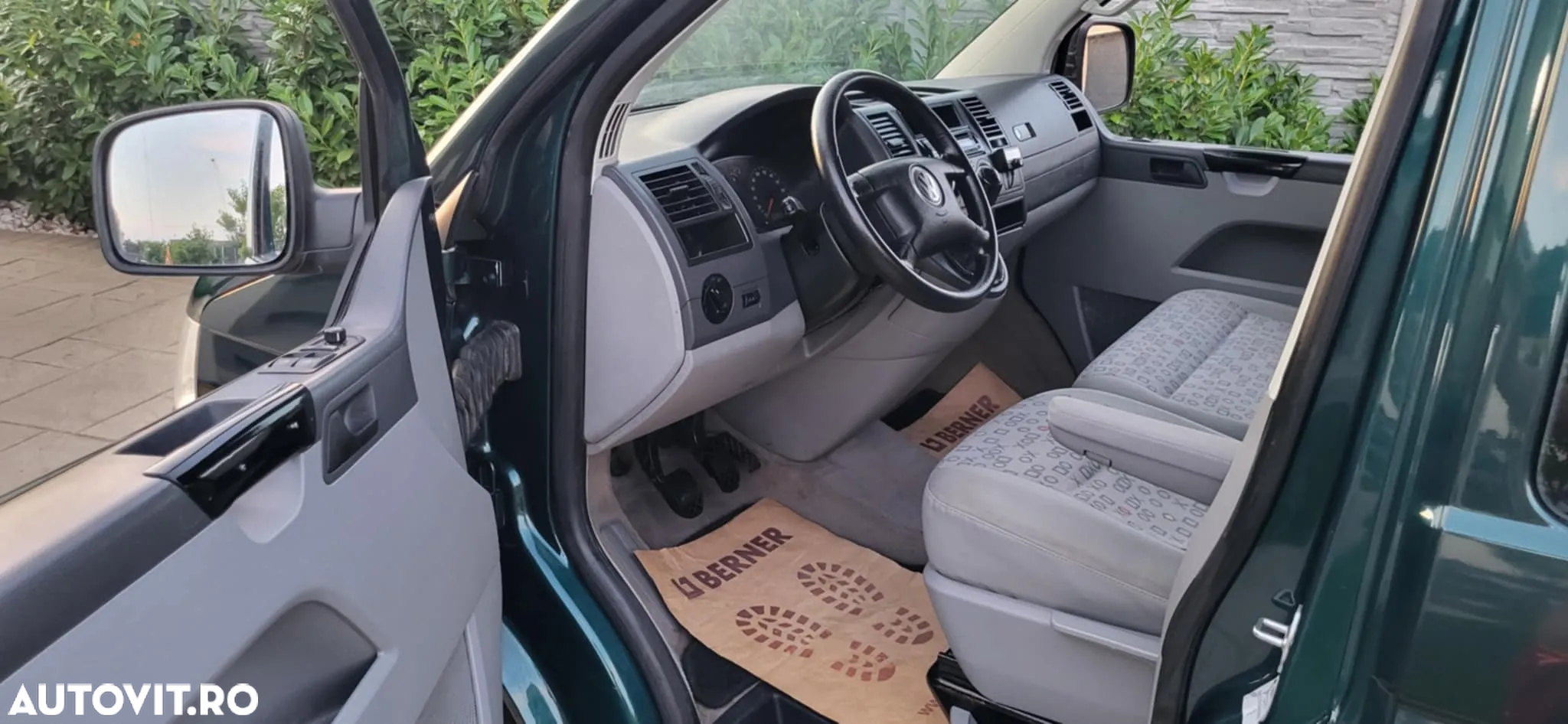 Volkswagen Transporter - 17