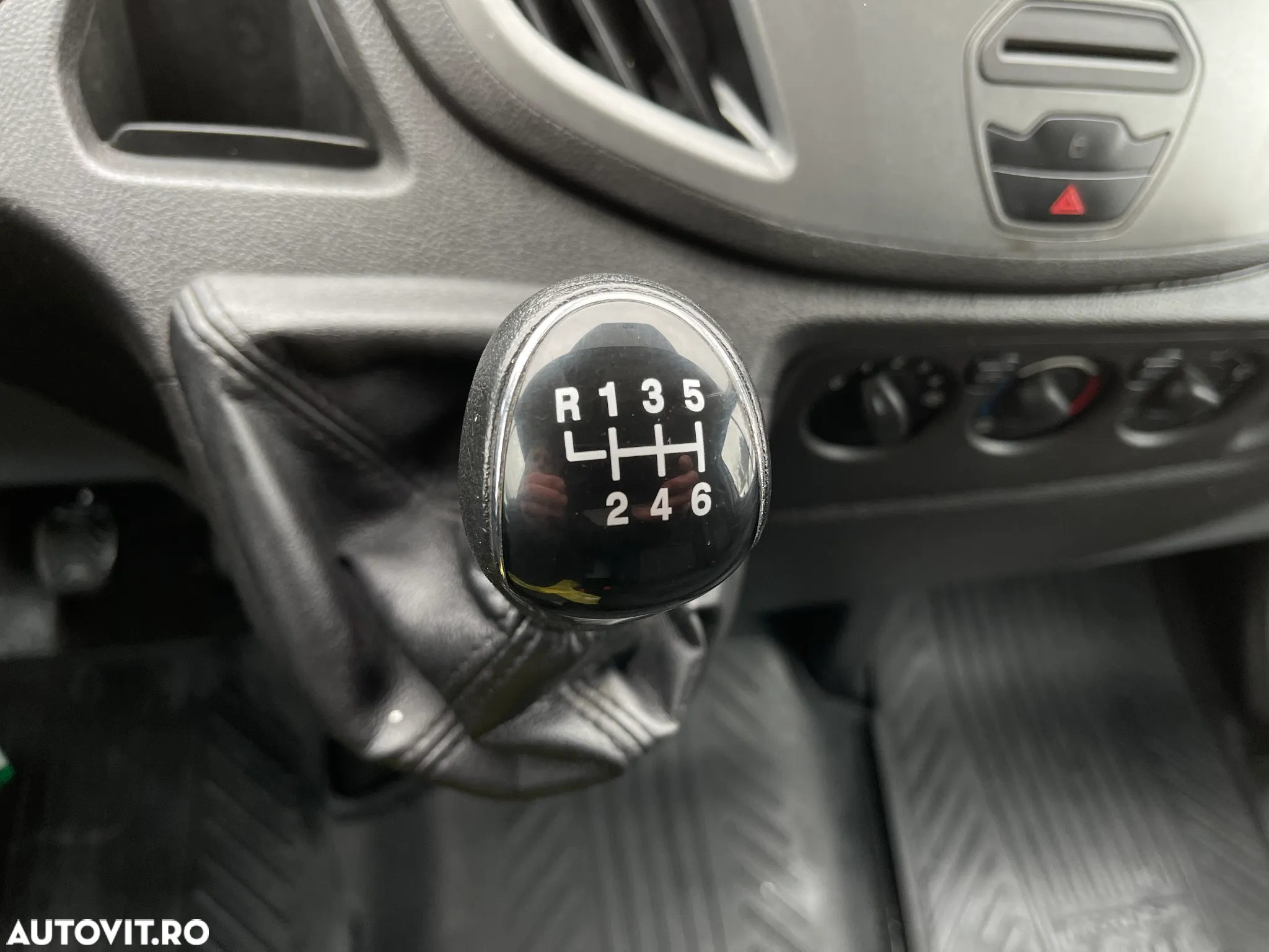 Ford Transit - 14