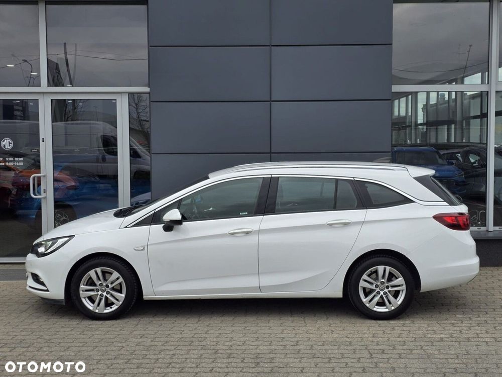 Opel Astra 1.6 CDTI Enjoy - 10