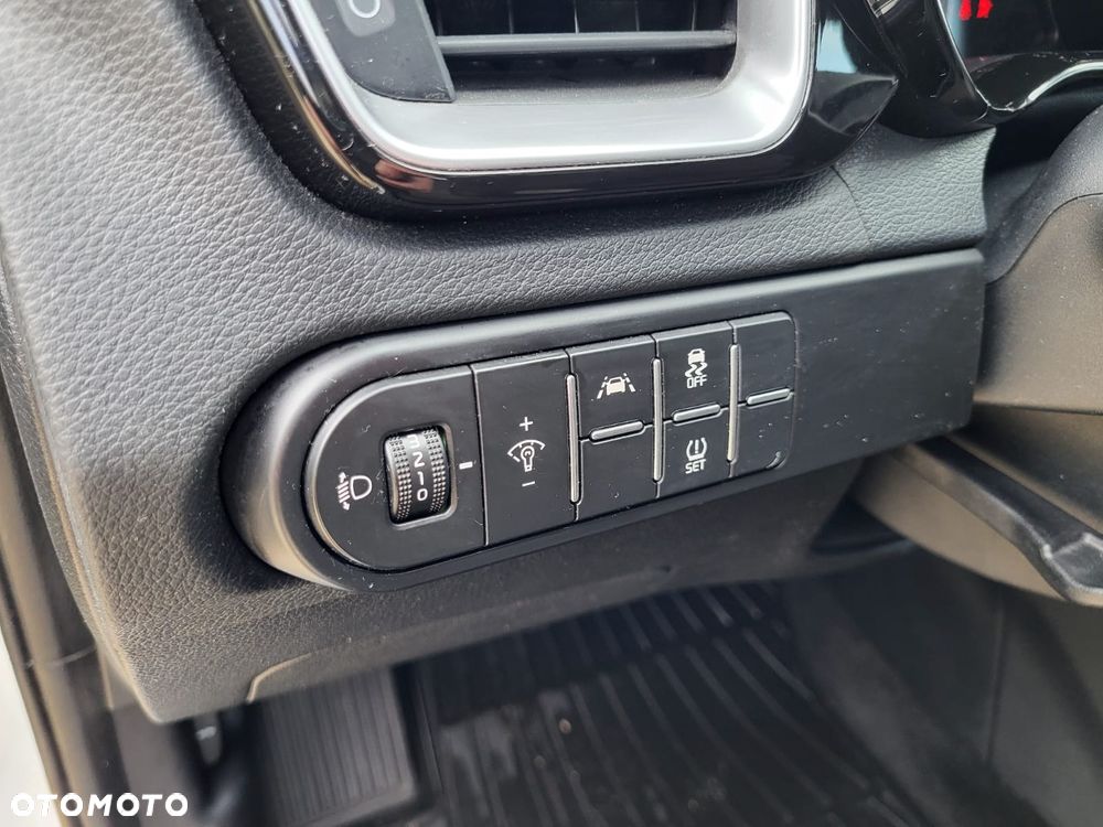 Kia XCeed 1.4 T-GDI OPF JBL SOUND EDITION - 24