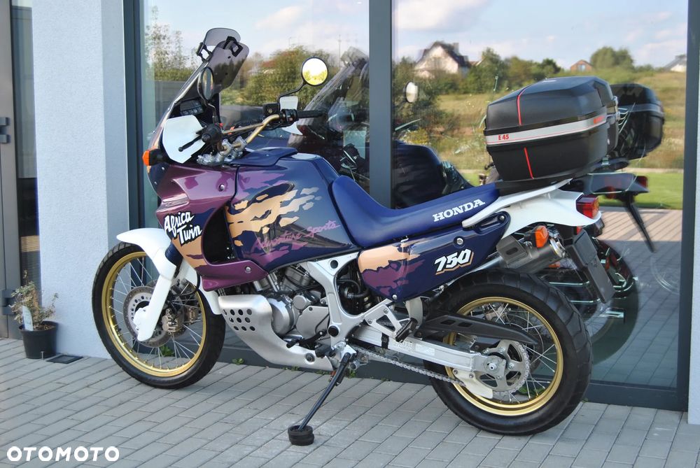 Honda XRV - 40