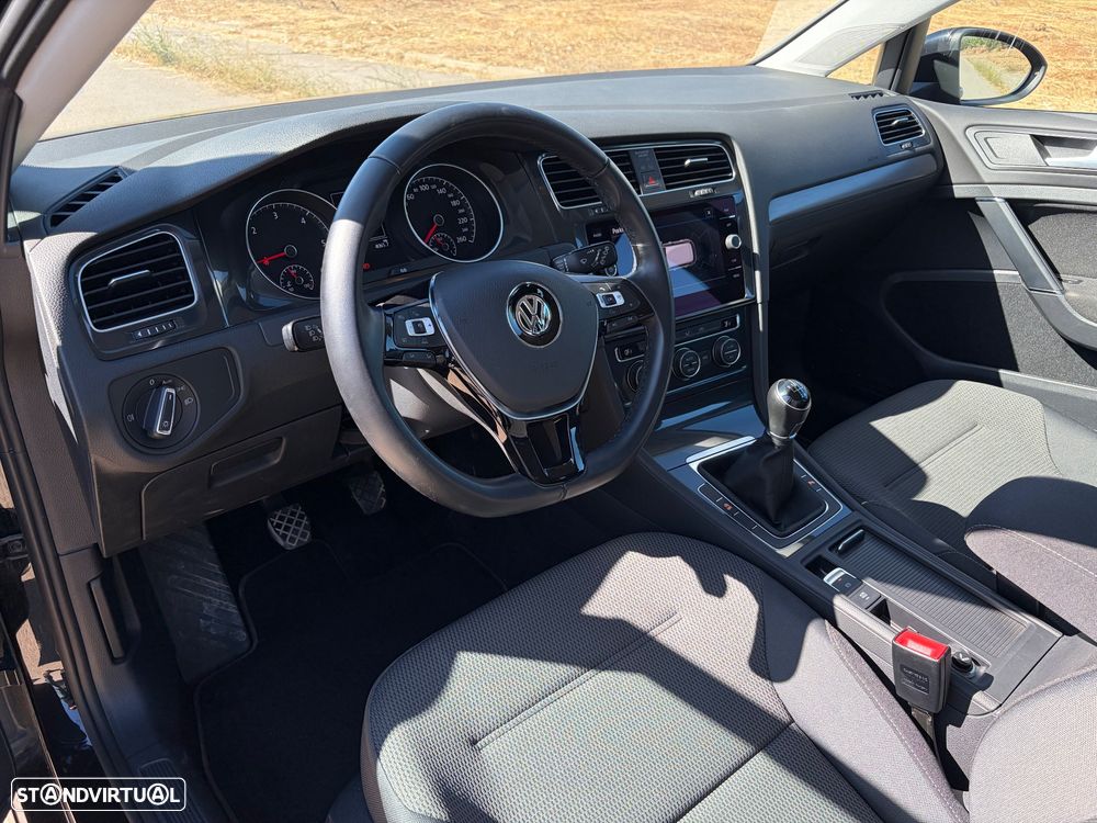 VW Golf 1.6 TDI R-Line - 8