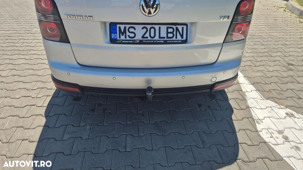 Volkswagen Touran - 8