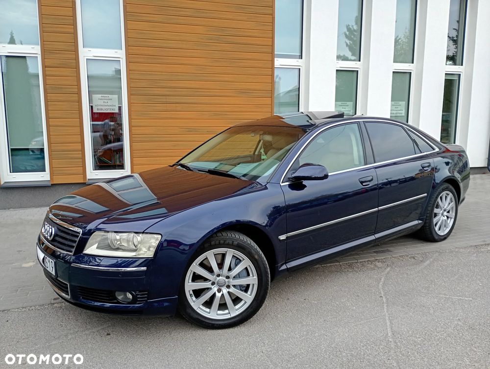 Audi A8 4.2 Quattro - 12
