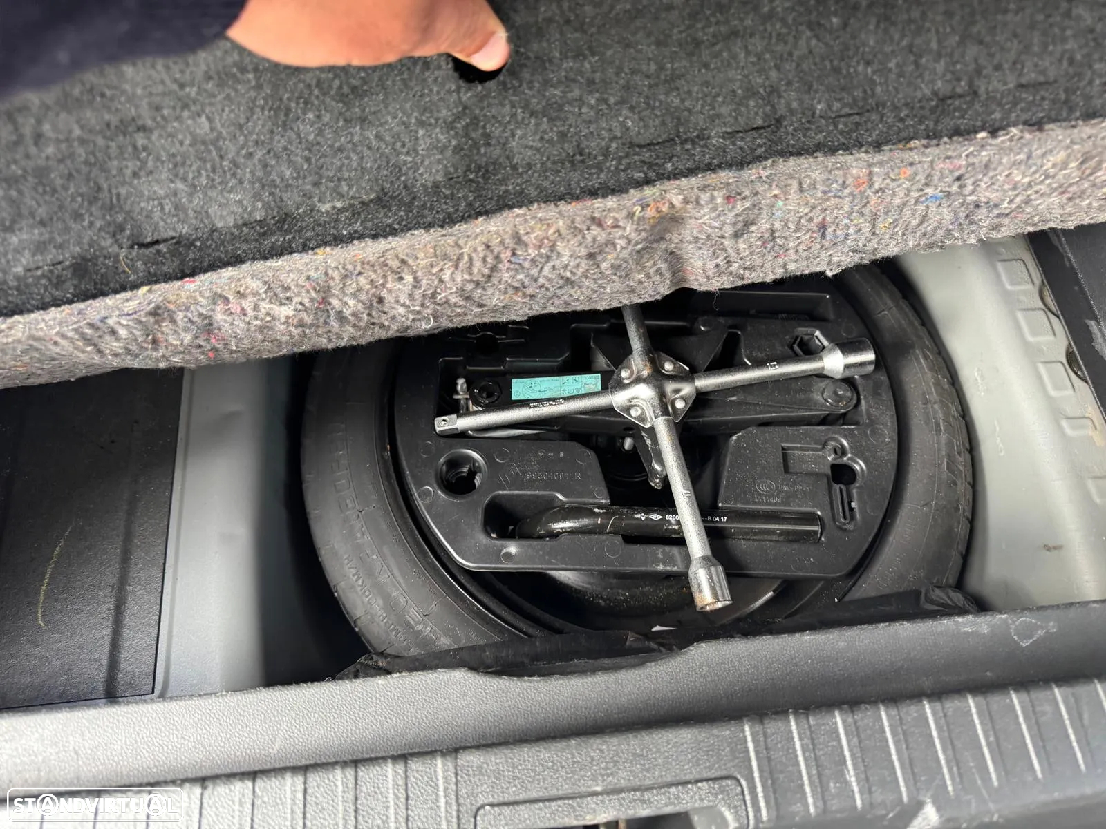 Renault Captur 1.5 dCi Exclusive EDC - 27
