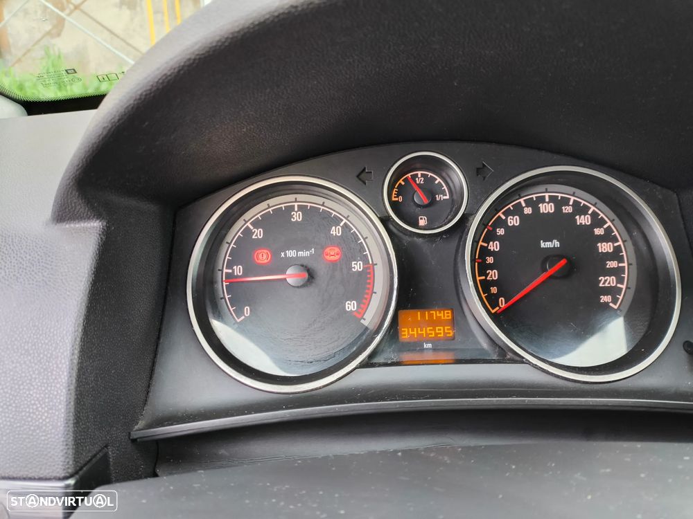 Opel Astra Caravan 1.9 CDTi Cosmo - 14