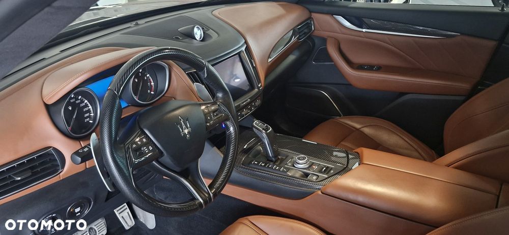 Maserati Levante S - 13