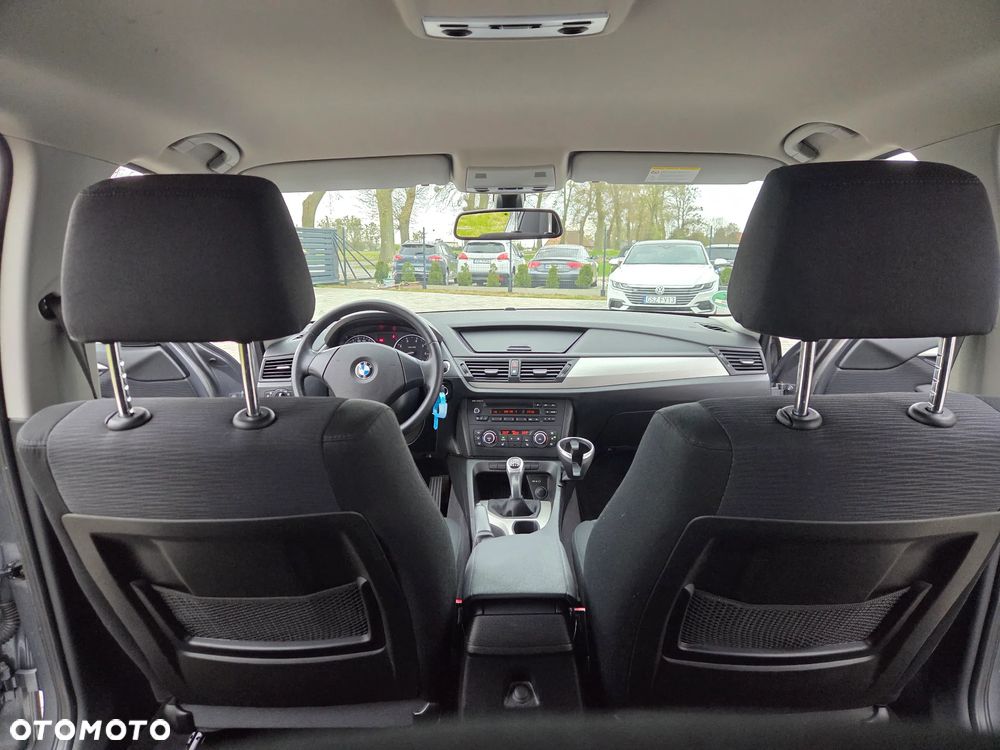 BMW X1 sDrive18i xLine - 13