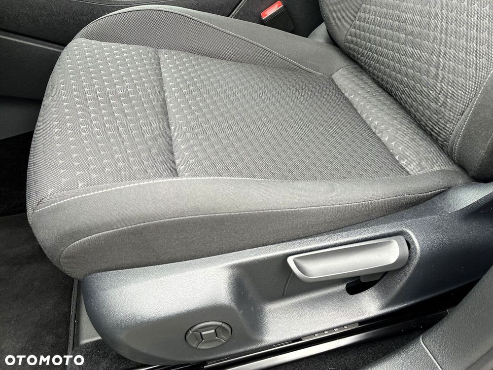Volkswagen T-Roc 1.5 eTSI Life DSG - 11