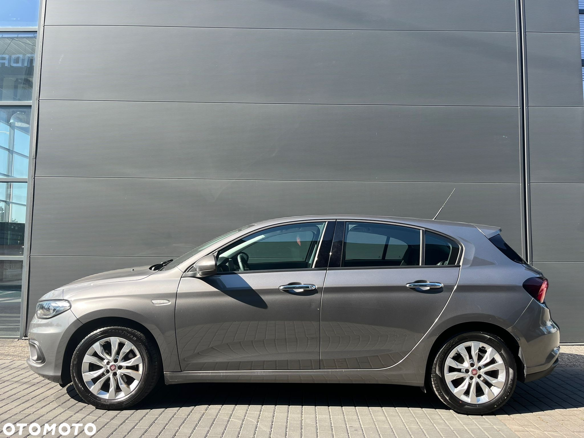 Fiat Tipo 1.4 16v Lounge EU6d - 13